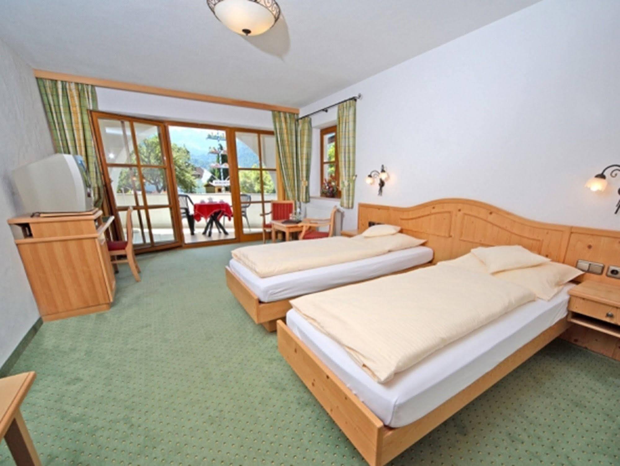 Hotel Schatten Garmisch-Partenkirchen Bagian luar foto